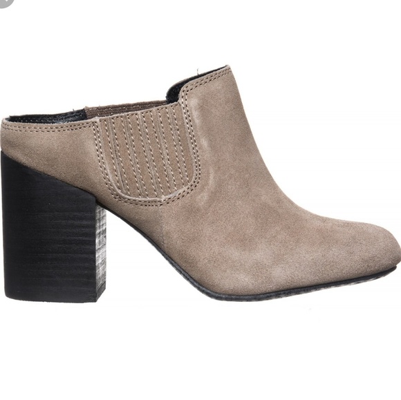 Sleek Adam Tucker Suede Mules - Picture 3 of 4